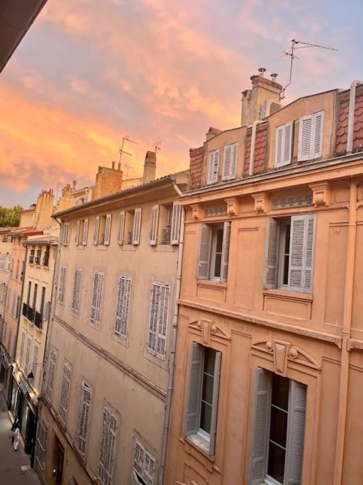 Charmant Appartement 2 Pieces En Plein Centre Ville Historique Αιξ-αν-Προβάνς Εξωτερικό φωτογραφία